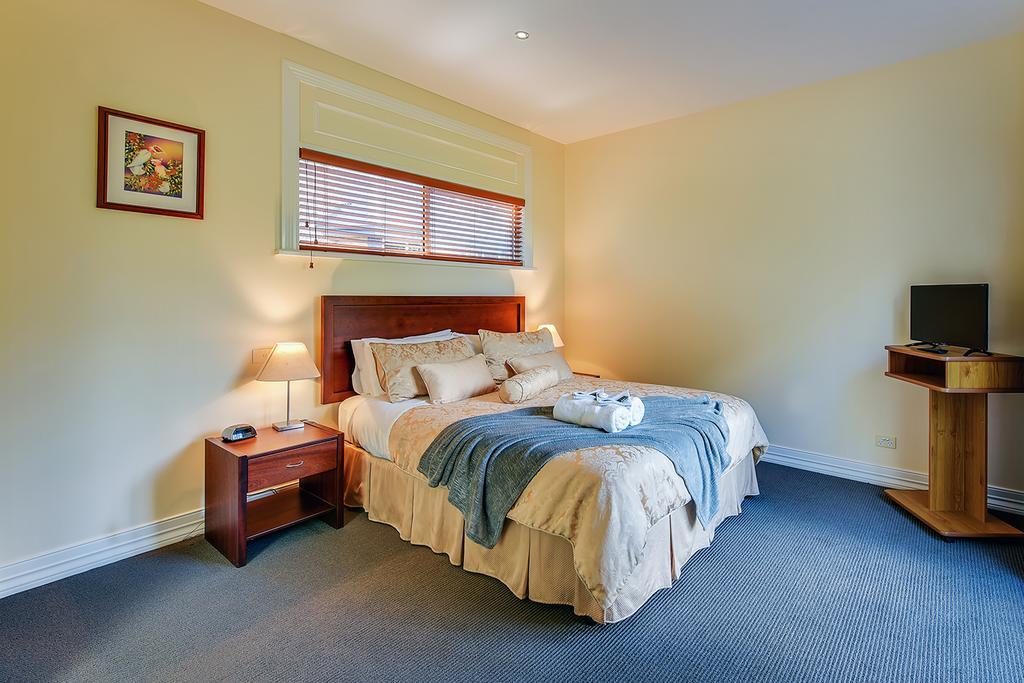 Waverley House Cottages Лейкс Ентранс Екстериор снимка