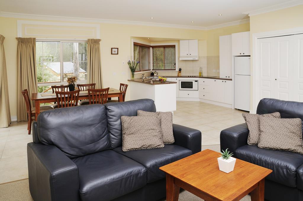 Waverley House Cottages Лейкс Ентранс Екстериор снимка