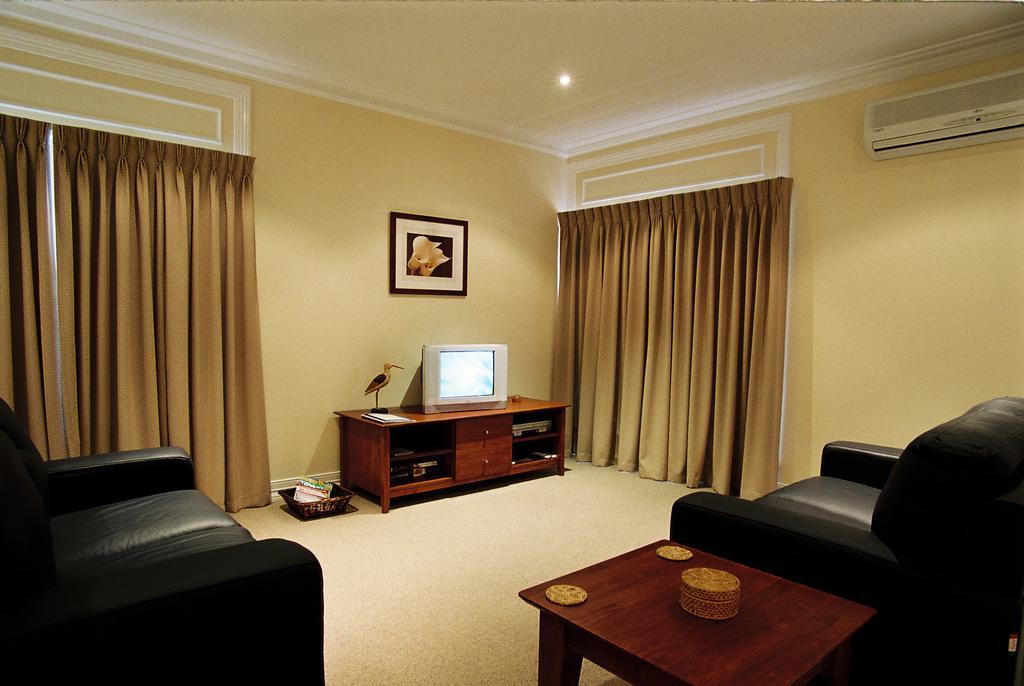 Waverley House Cottages Лейкс Ентранс Екстериор снимка